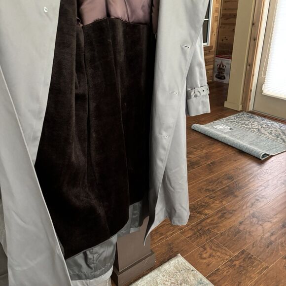 Harbor Light Trench Coat XL Men 46R Tan Brown Zip Out Lining Classic Tradition - Picture 9 of 11